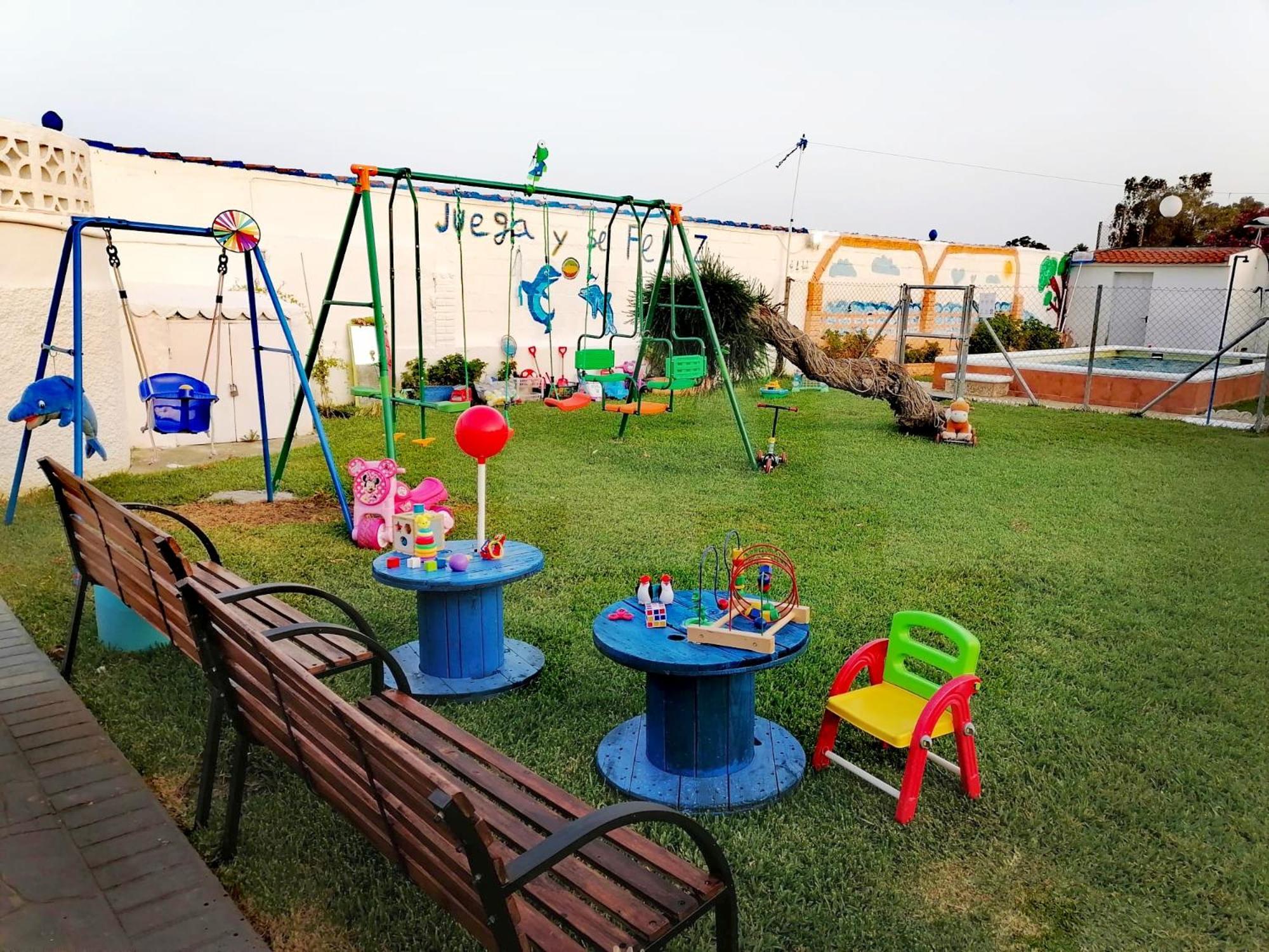 Mis Princesas, con Barbacoa, Piscina, Parking privado y wifi Chiclana de la Frontera Exterior foto